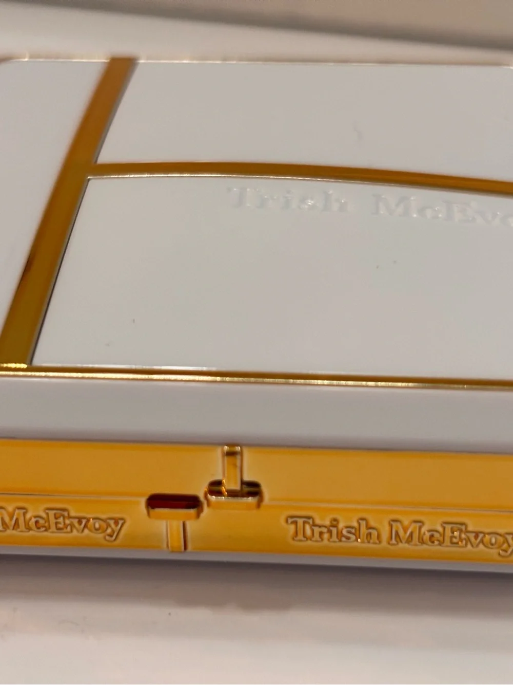 Trish McEvoy dual bronzer